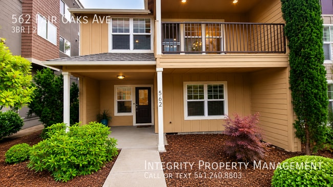 Building Photo - 562 Fair Oaks Ave