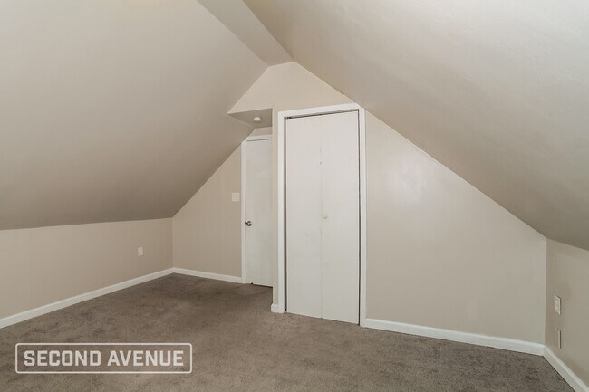 Building Photo - 1181 Morado Dr