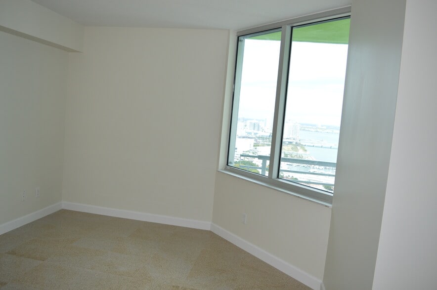 Building Photo - 3530 Biscayne Blvd