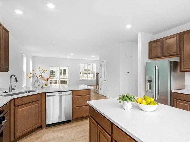 Building Photo - 14949 Dyer Ln