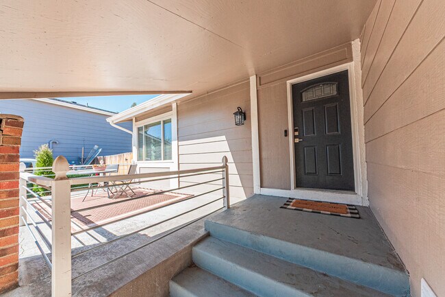 Building Photo - 3158 Breckenridge Dr W