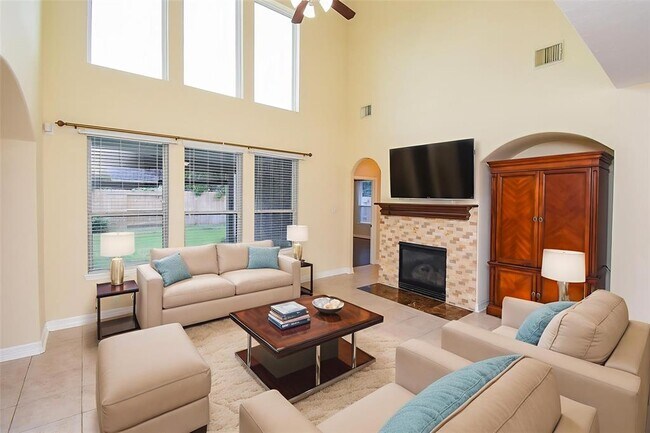 Building Photo - 20907 Avery Cove Ln