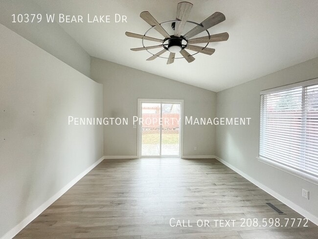 Building Photo - 10379 W Bear Lake Dr