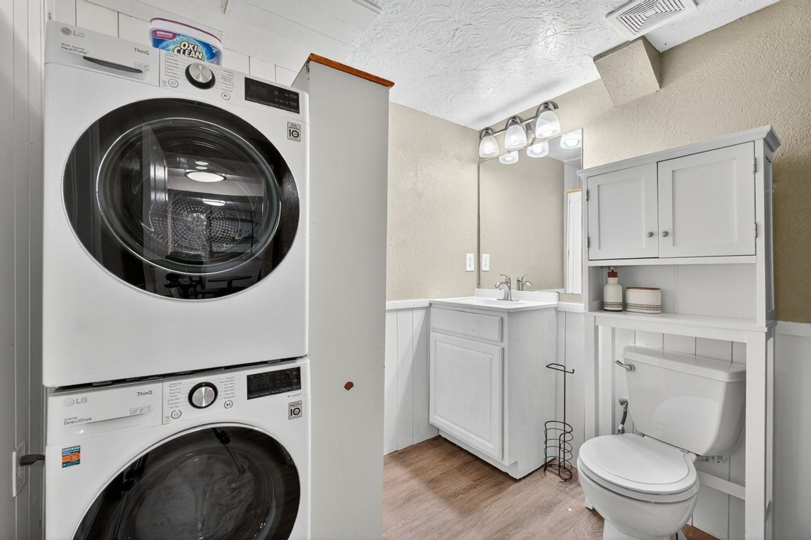 Building Photo - 1821 6th Ave