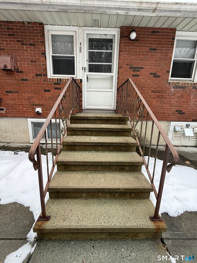 Building Photo - 30 Bungay Rd