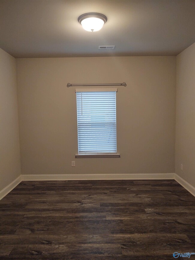 Building Photo - 152 Grey Fawn Trail