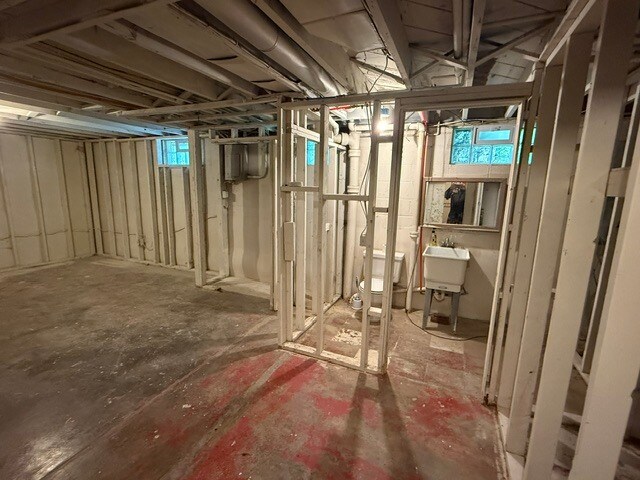 Building Photo - 514 N Court St