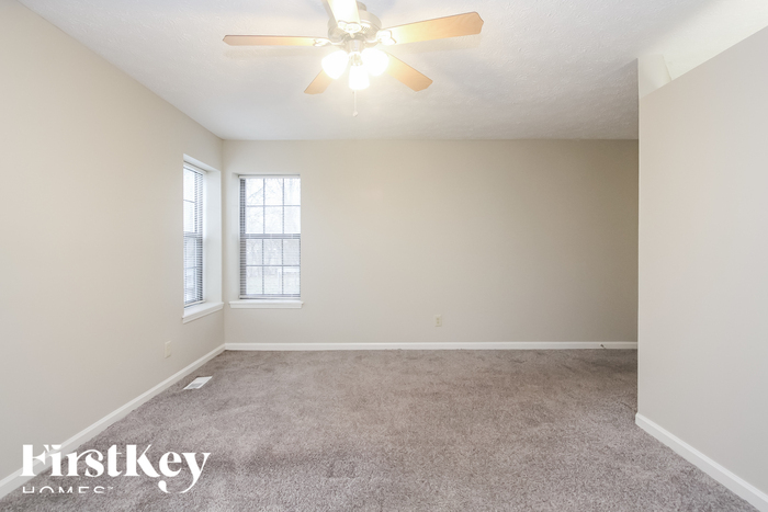 Building Photo - 4496 Braemar Dr
