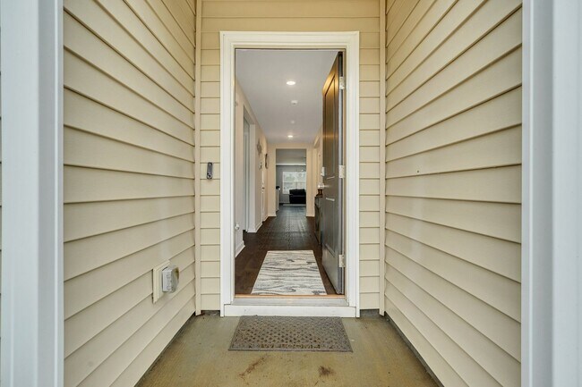 Building Photo - 123 Tobago Cir