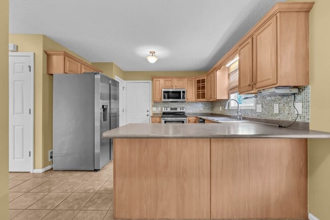 Building Photo - 3332 Victoria Ct