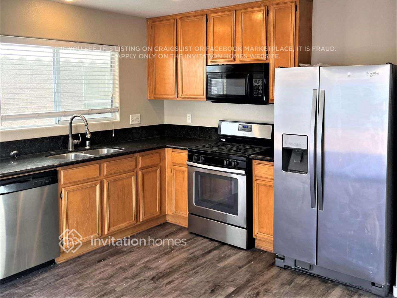 Building Photo - 9509 Grand Fir Ct