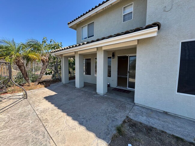 Building Photo - Gorgeous for 4 Bedroom and gated community