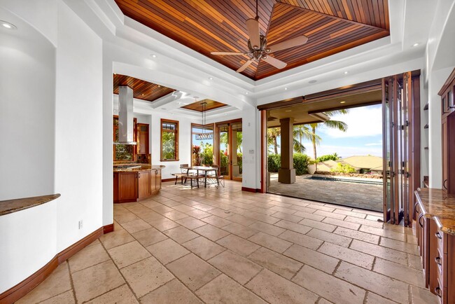 Building Photo - Luxury Ocean-View Home with Pool in Gated ...