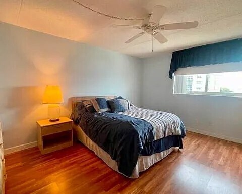 Building Photo - 100 Silver Beach Ave