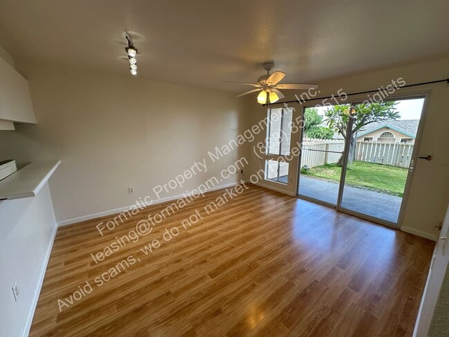 Building Photo - Charming Pet Friendly 2-Bedroom Home with ...
