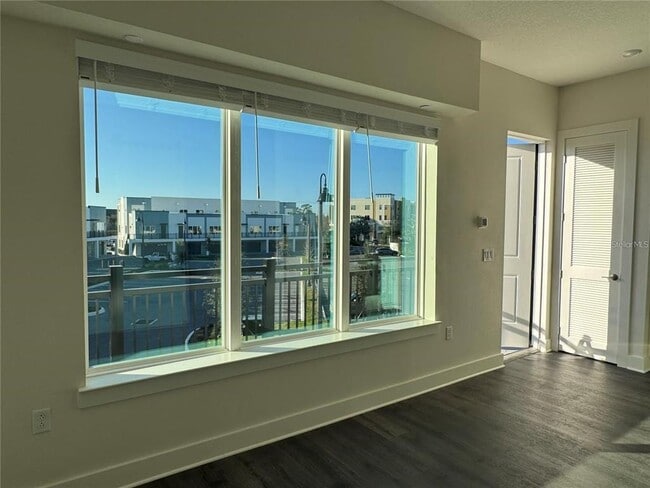 Building Photo - 794 TETBURY Lp