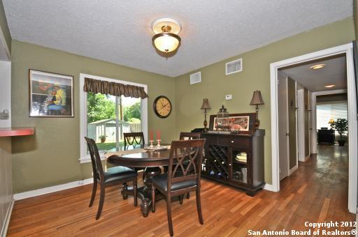 Building Photo - 519 Byrnes Dr