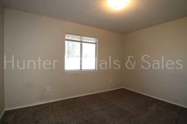 Building Photo - Spacious 4-Bedroom Home in Killeen