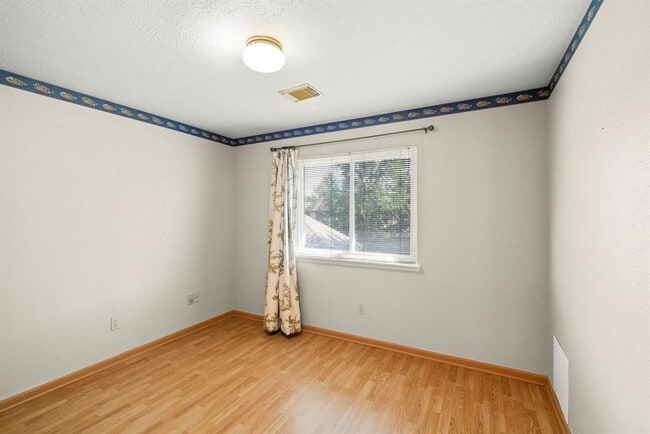 Building Photo - 12819 Orchard Hollow Way