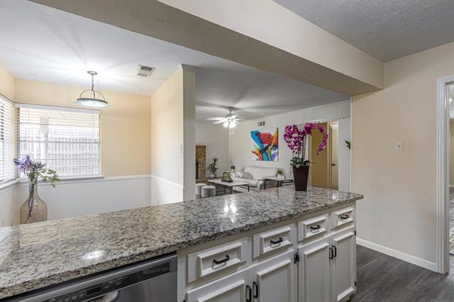 Building Photo - 13535 Red Fern Ln