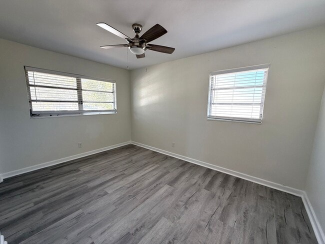 Building Photo - 3181 Hatton St