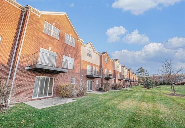 Building Photo - 526 Cherry Orchard Rd