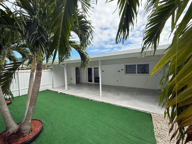 Building Photo - 20028 SW 124th Pl