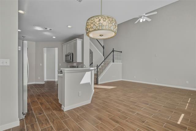 Building Photo - 936 Englewood Ln