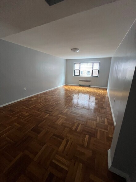 Building Photo - 56 S Munn Ave