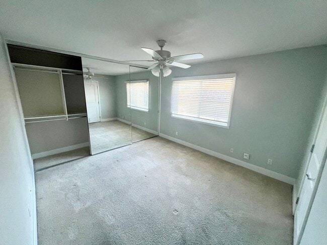 Building Photo - Modern 2BR/2BA Hillcrest Condo with Private Balcony & Amenities