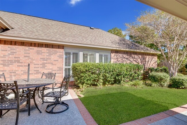 Building Photo - 3223 Logan Crest Ct