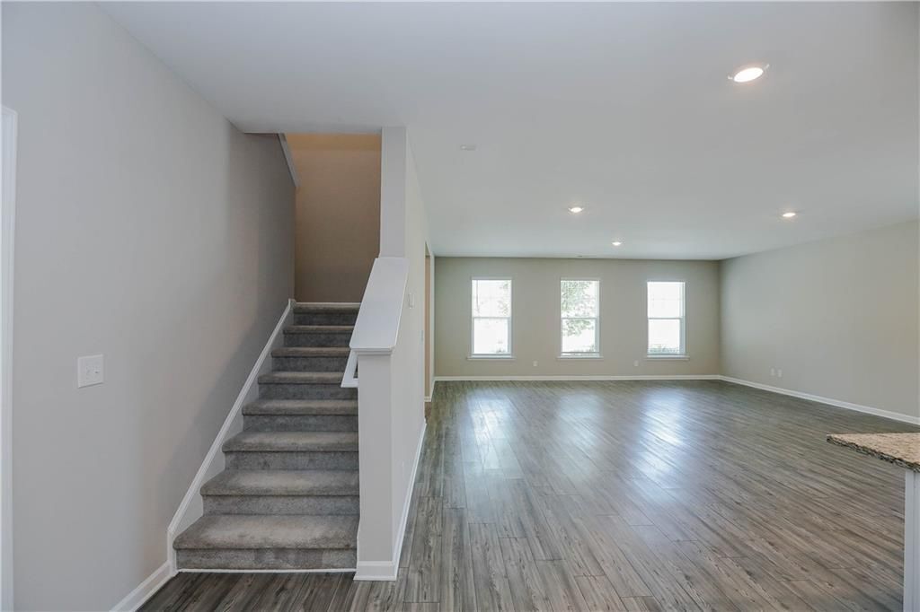 Building Photo - 4355 Magpie Dr