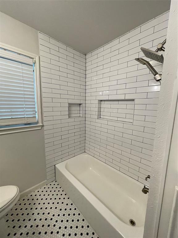 Building Photo - 4946 Eppes St
