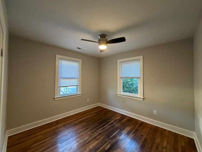 Building Photo - Great renovated 2 bedroom house in Richmond