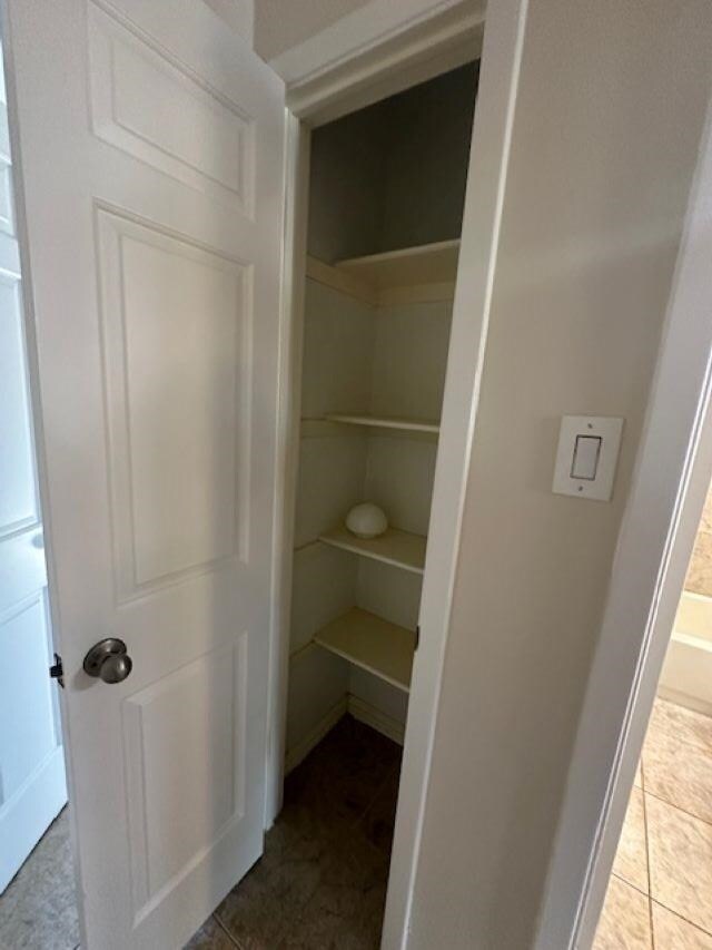 Building Photo - 210 E Del Mar Blvd