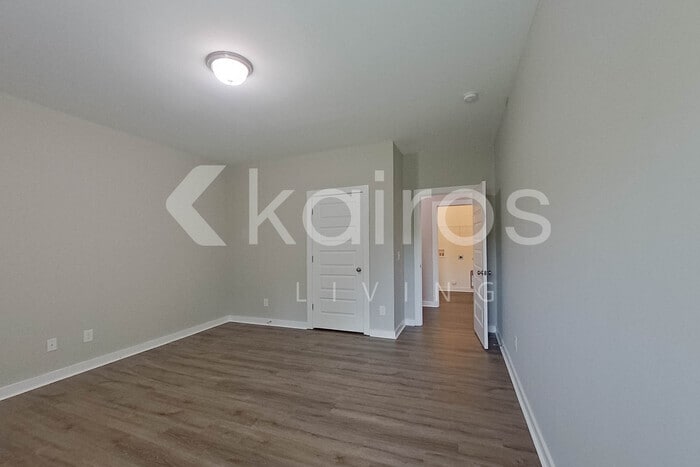 Building Photo - 344 White Oak Cir