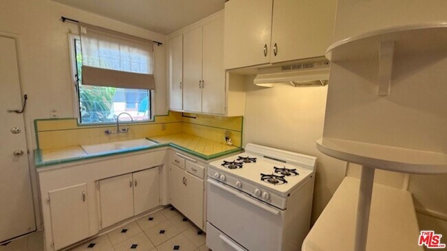 Building Photo - 1254 Smithwood Dr