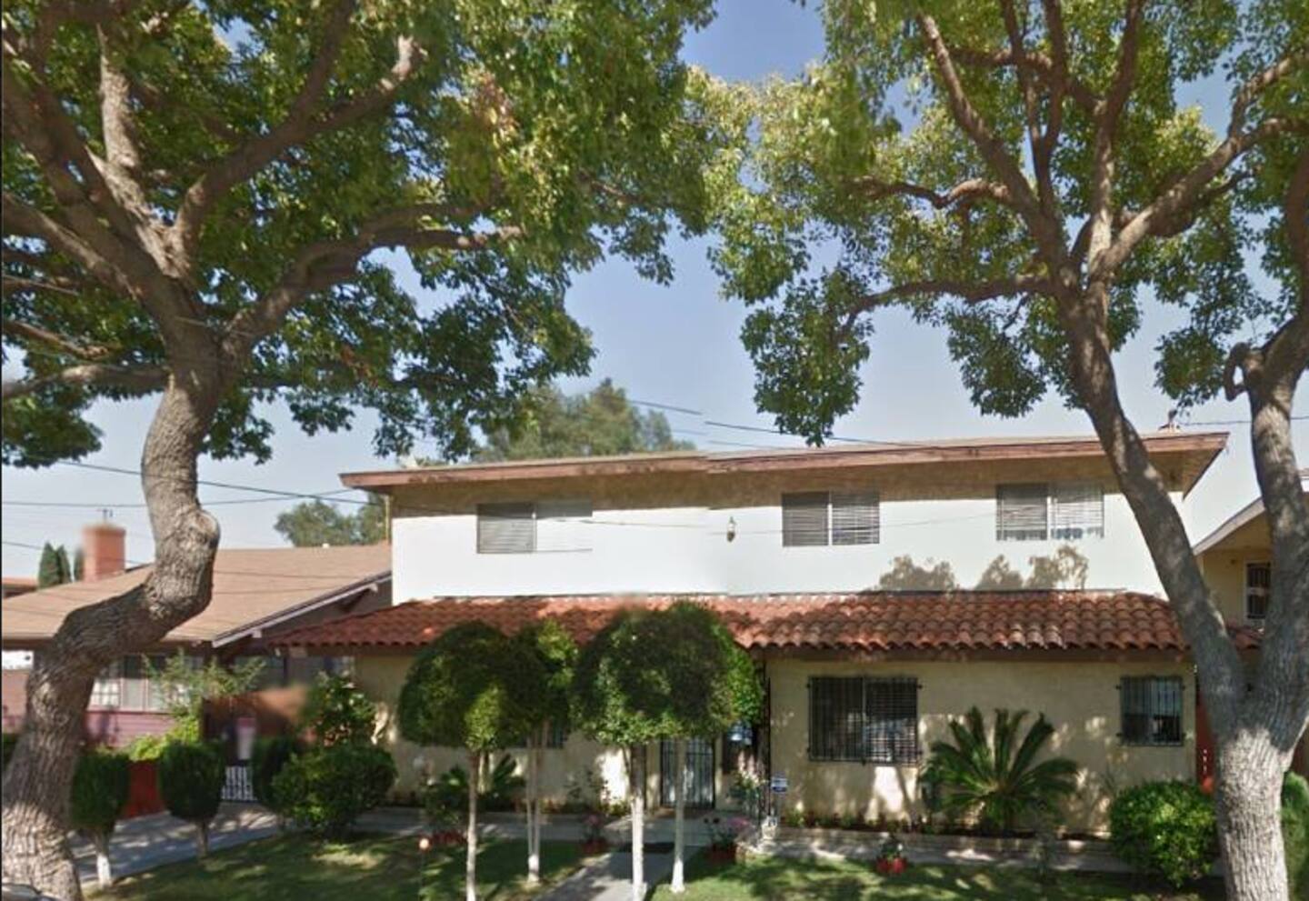 Building Photo - 12118 Ramona Ave