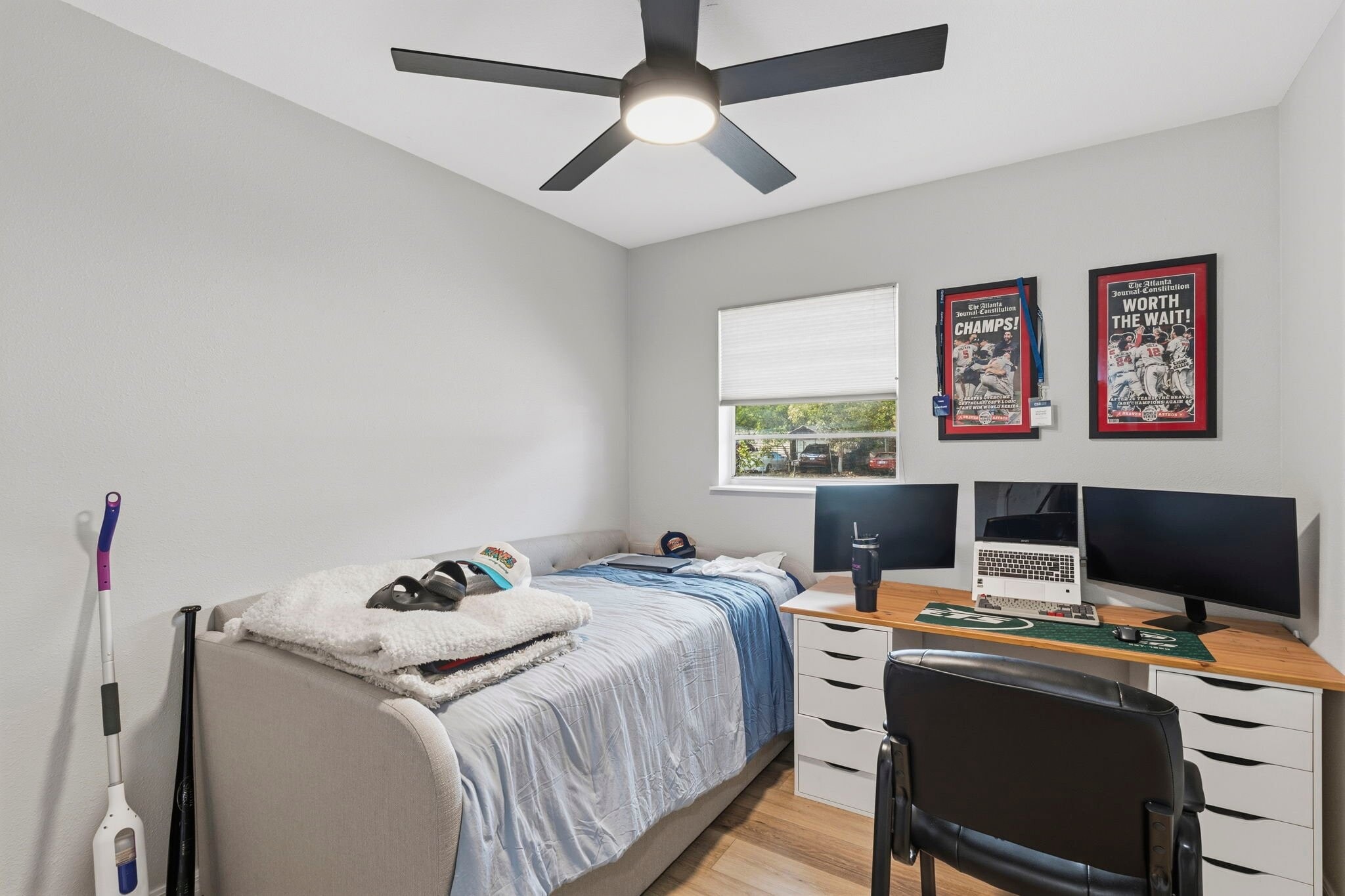 Building Photo - 4206 W Iowa Ave