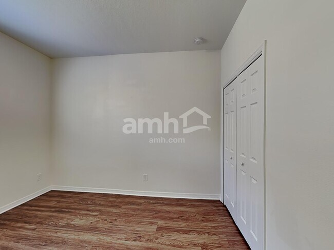 Building Photo - 12823 24th St Cir E