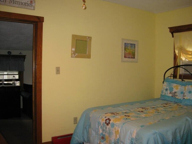 bedroom 3 - 11 Hoffman St