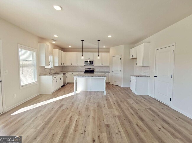 Building Photo - 38 Longhorn Wy