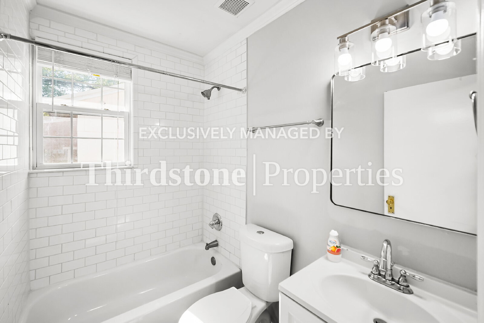 Building Photo - 5204 Astral St