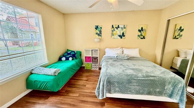 Building Photo - 441 Fountainhead Cir