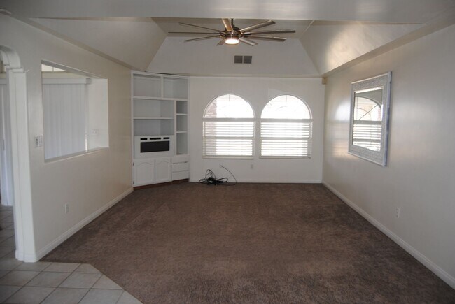 Building Photo - 114500 Maricopa Hwy