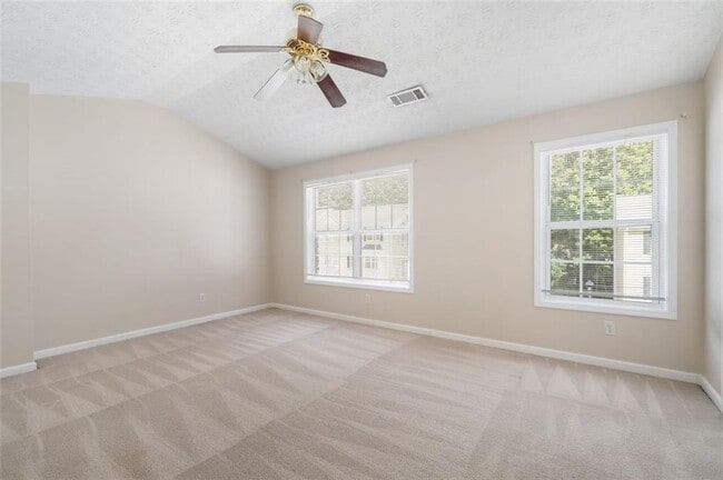 Building Photo - 532 Lantern Wood Dr