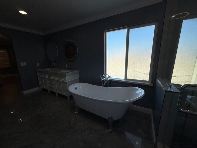 Building Photo - Eagle Ranch Community-2 Story 4 bedrooms Spanish Style Home