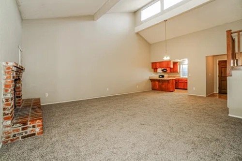 Building Photo - 1350 Northview Dr