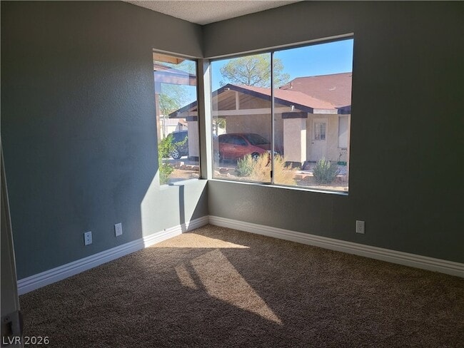 Building Photo - 6751 Ledgewood Dr
