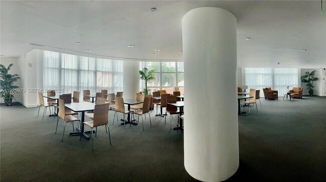 Building Photo - 350 NE 24th St